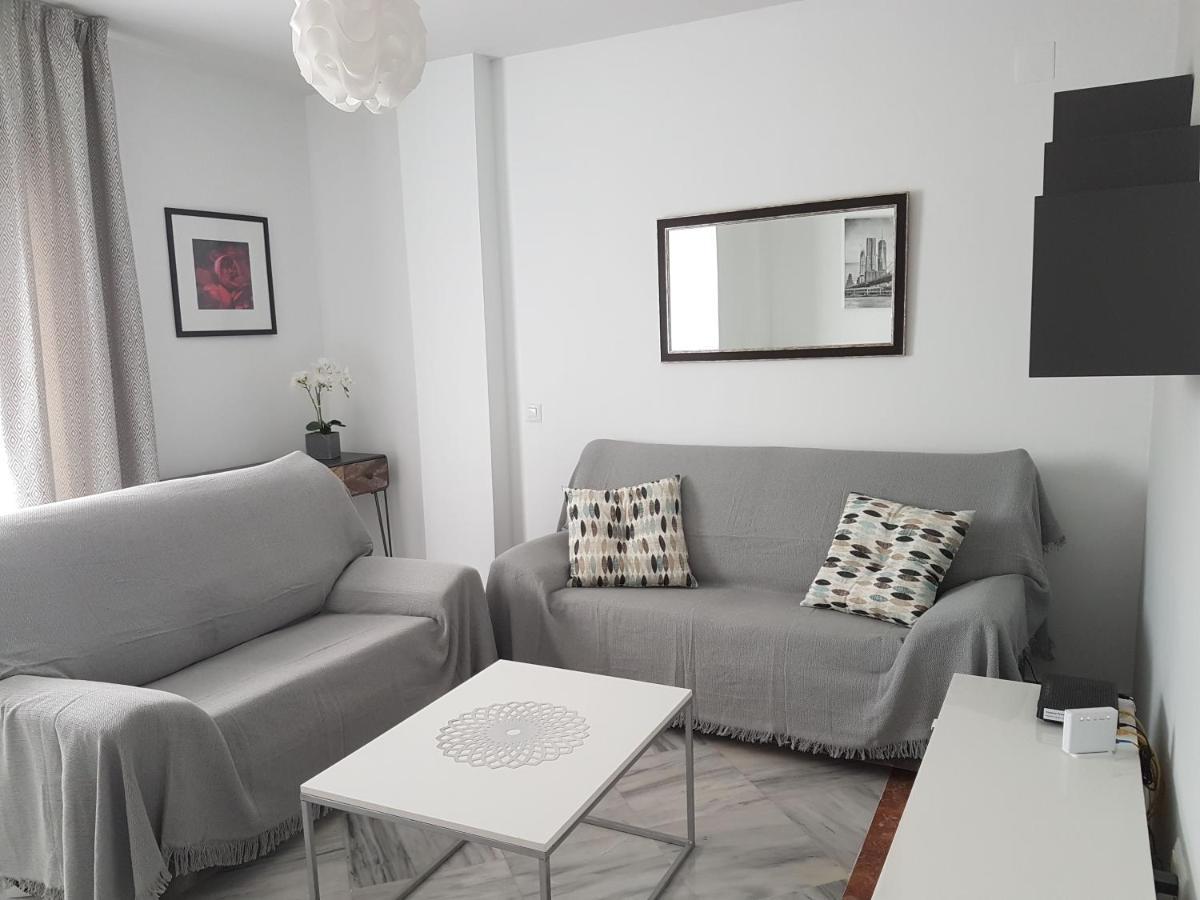 Apartamentos Seneca Junto Al Centro Málaga Exteriör bild