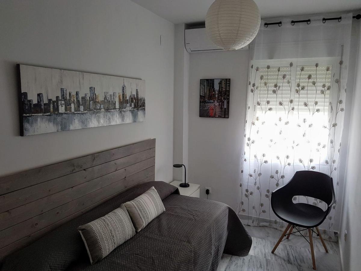 Apartamentos Seneca Junto Al Centro Málaga Exteriör bild