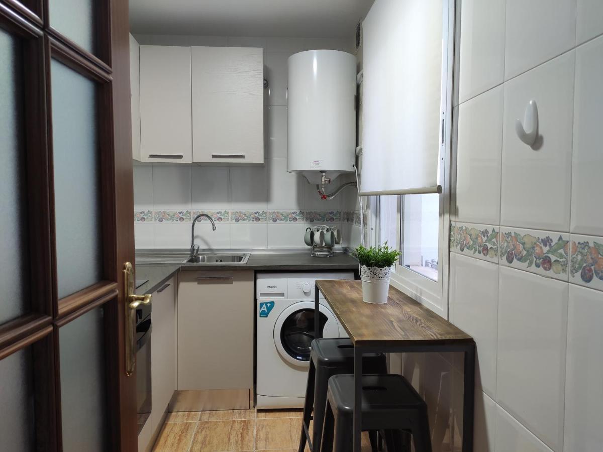 Apartamentos Seneca Junto Al Centro Málaga Exteriör bild