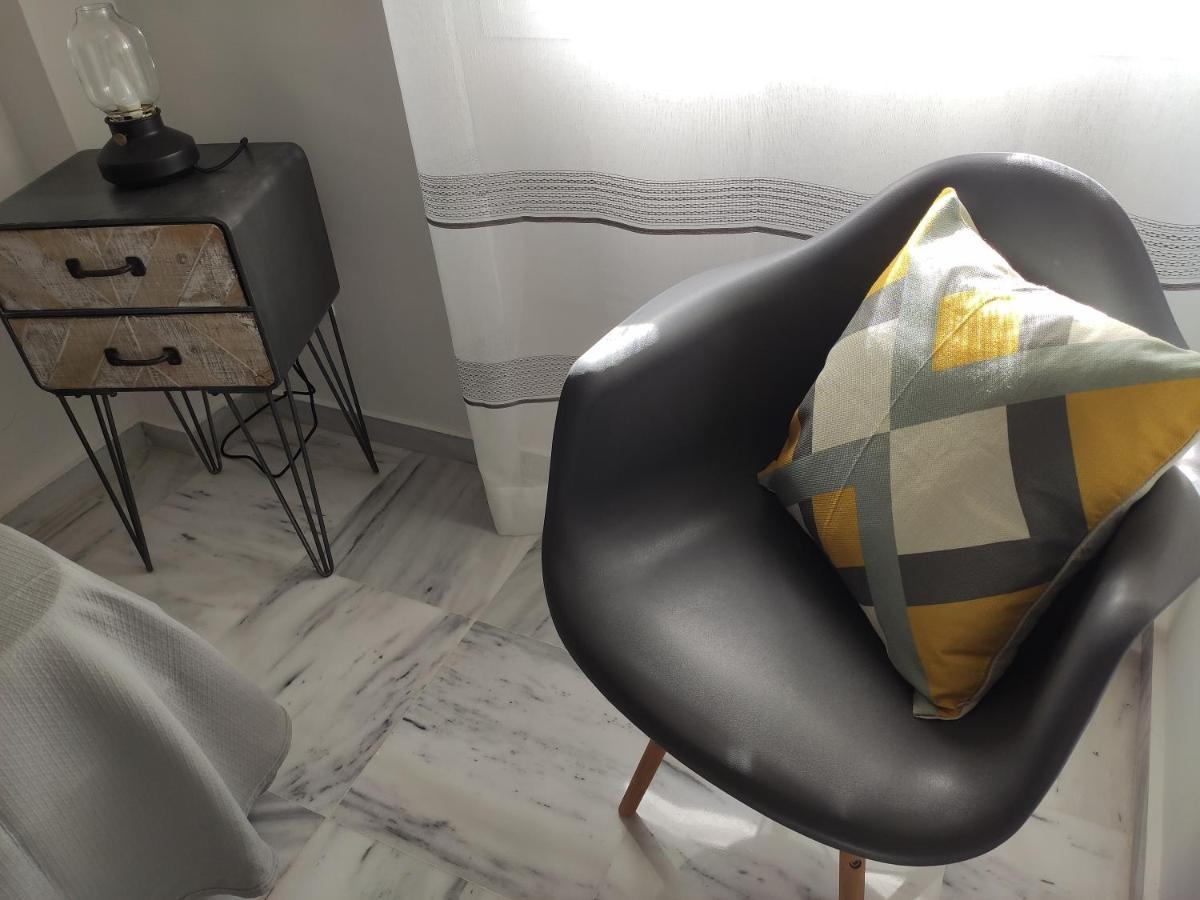 Apartamentos Seneca Junto Al Centro Málaga Exteriör bild
