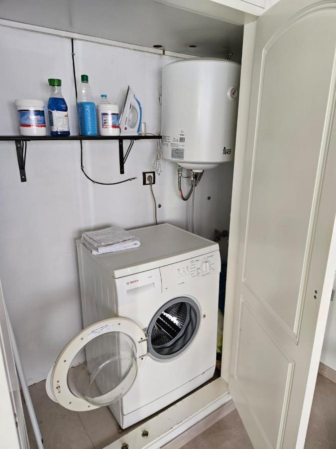 Apartamentos Seneca Junto Al Centro Málaga Exteriör bild