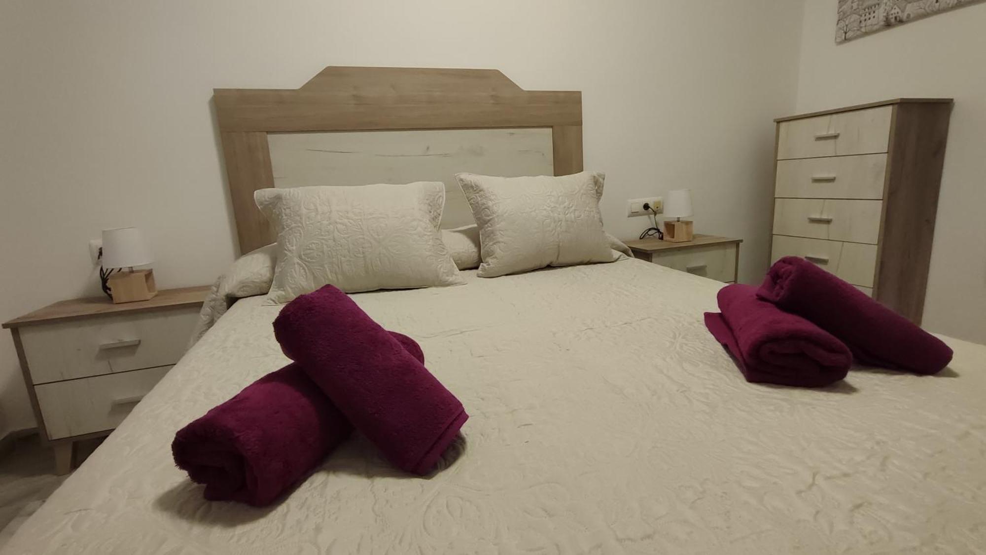 Apartamentos Seneca Junto Al Centro Málaga Exteriör bild
